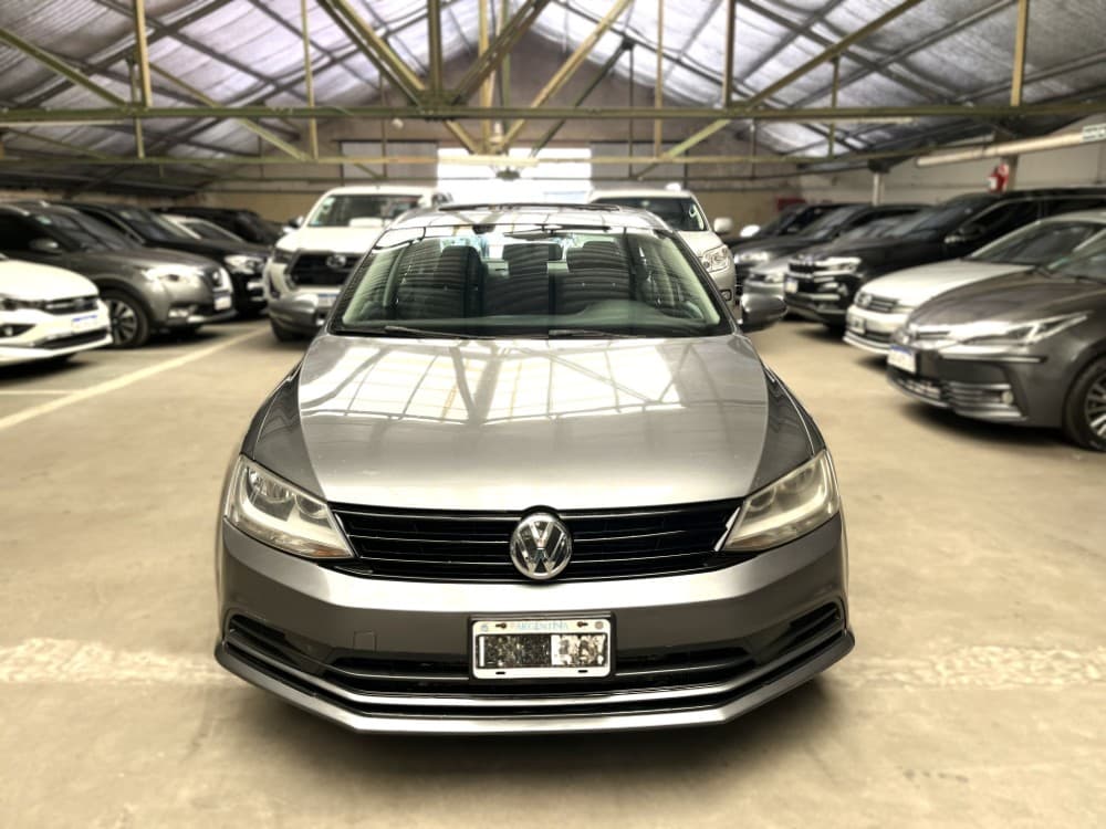Volkswagen Vento 2.0 Advance 115cv