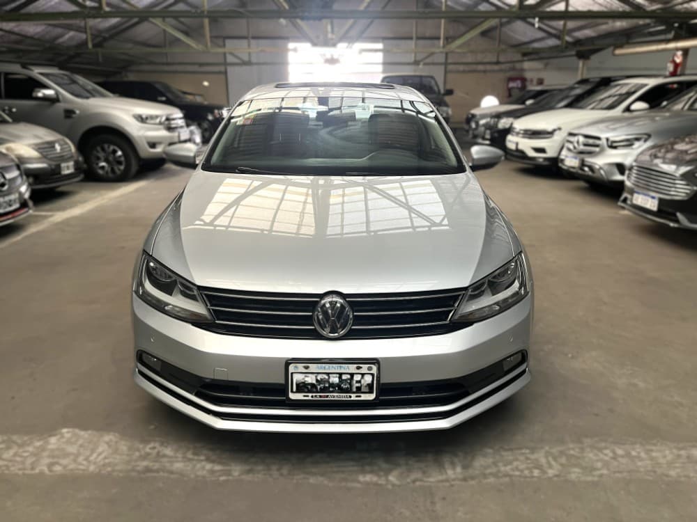 Volkswagen Vento 2.5 Luxury 170cv Tiptronic