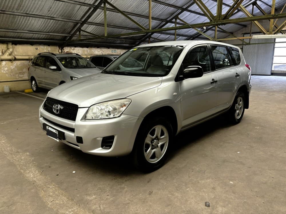 Toyota RAV4 2.4 4x2 At