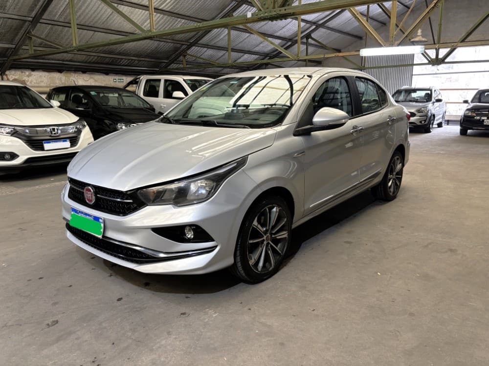 Fiat Cronos 1.8 Precision At